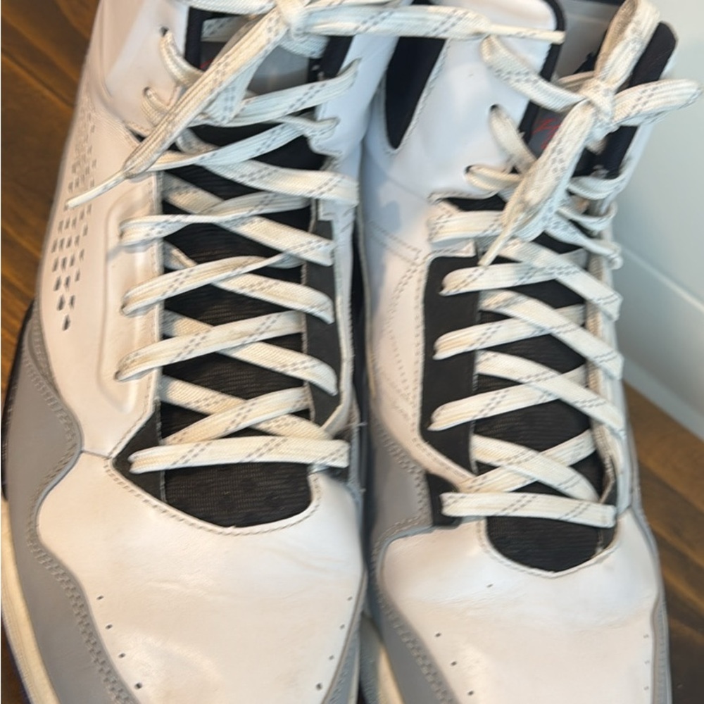 Nike White and Gray Men's Athletic Shoes